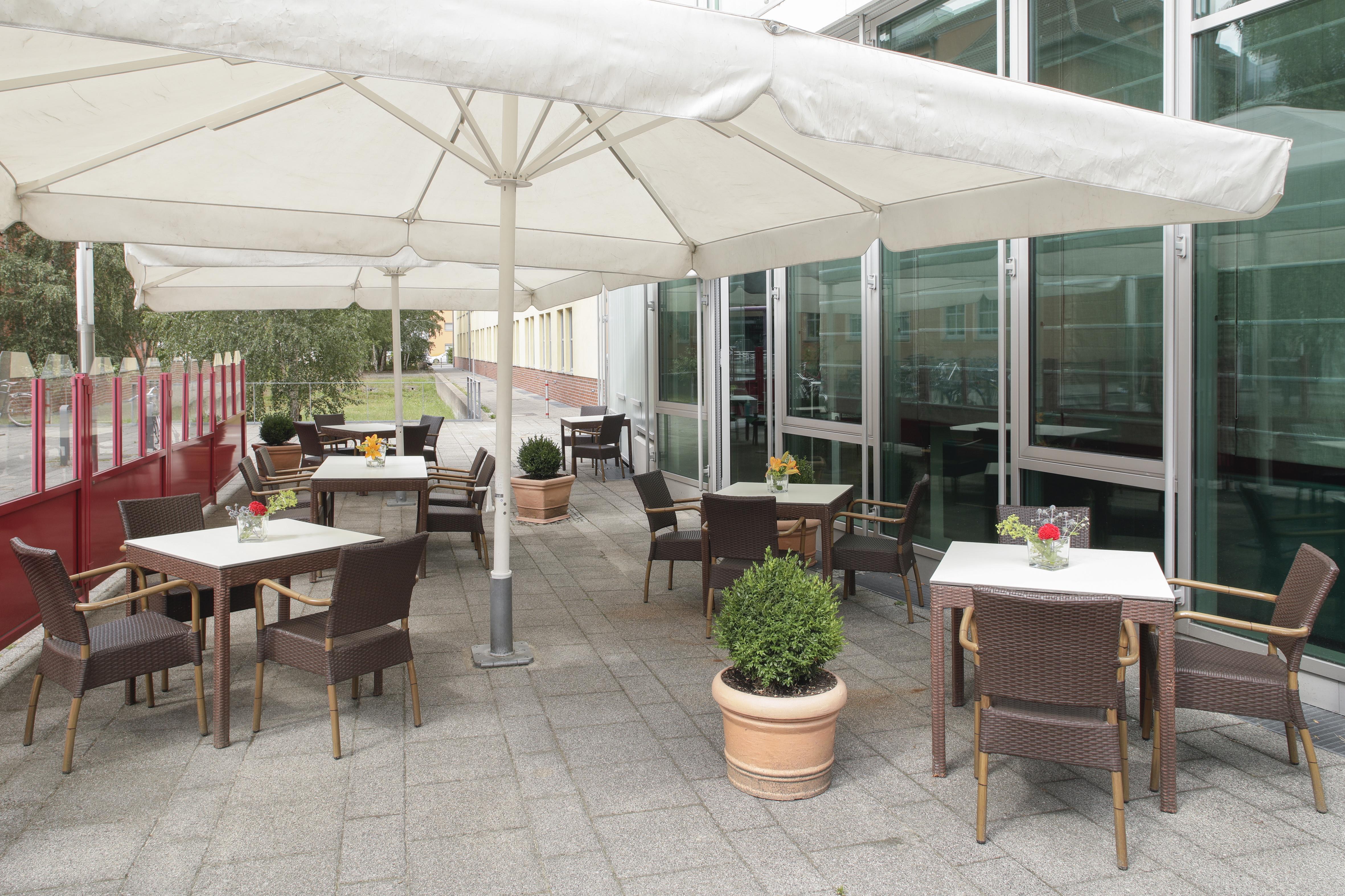 Airporthotel Berlin-Adlershof Berlim Exterior foto