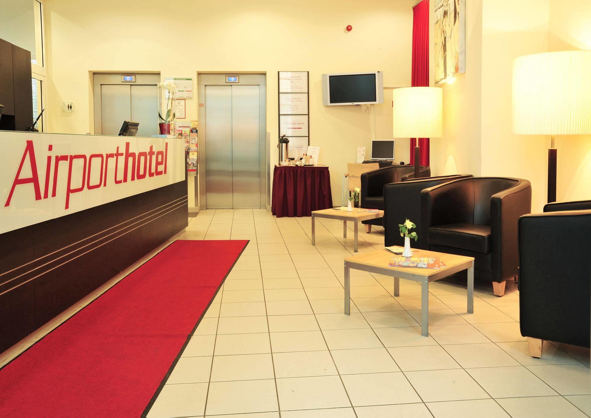 Airporthotel Berlin-Adlershof Berlim Exterior foto